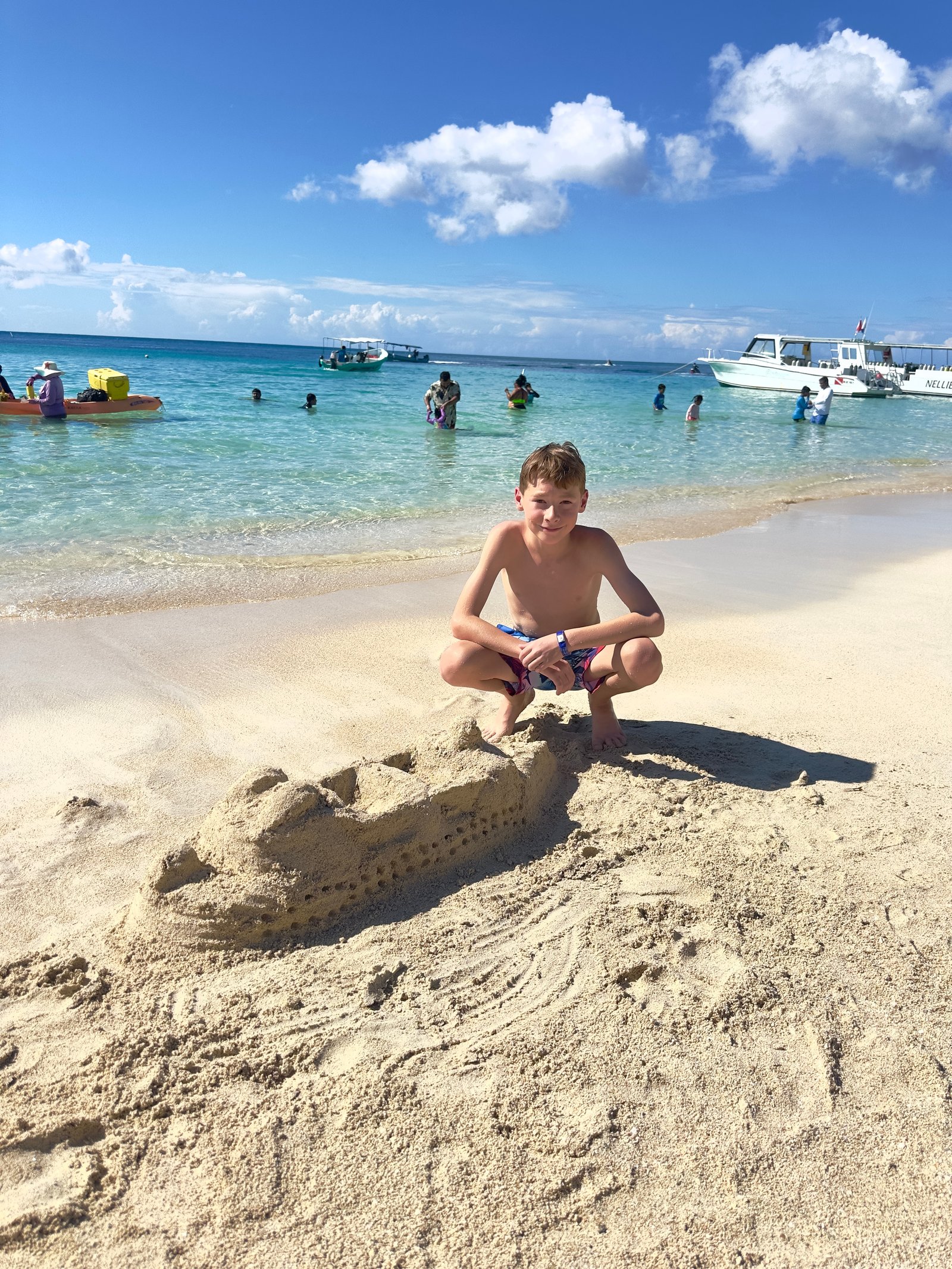 Santuario de aves y perezosos en Roatán